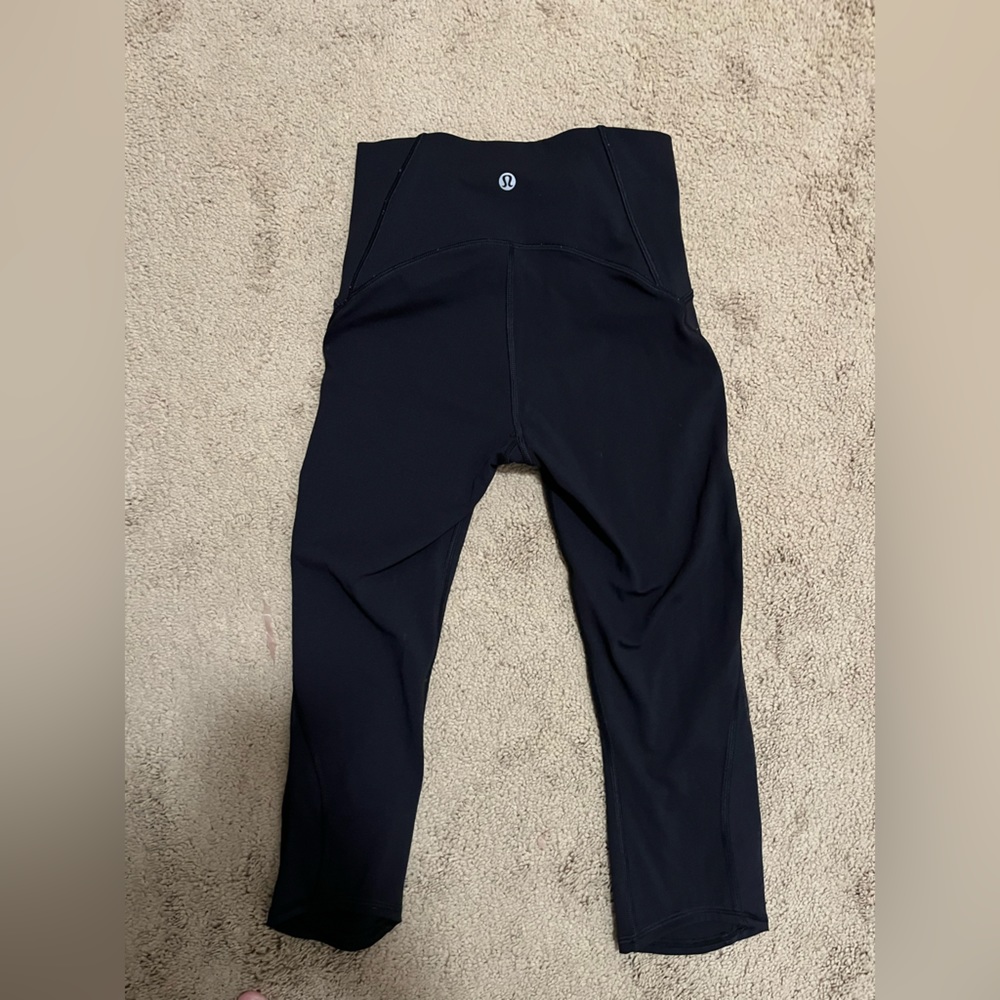 NWOT Lululemon Capri Leggings
